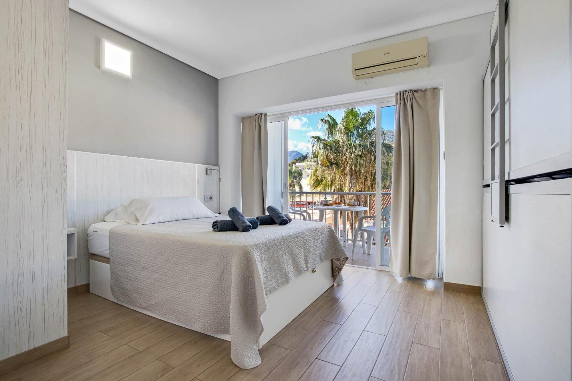 Carihuela Palace 418 By Ivi Real Estate Torremolinos Eksteriør bilde